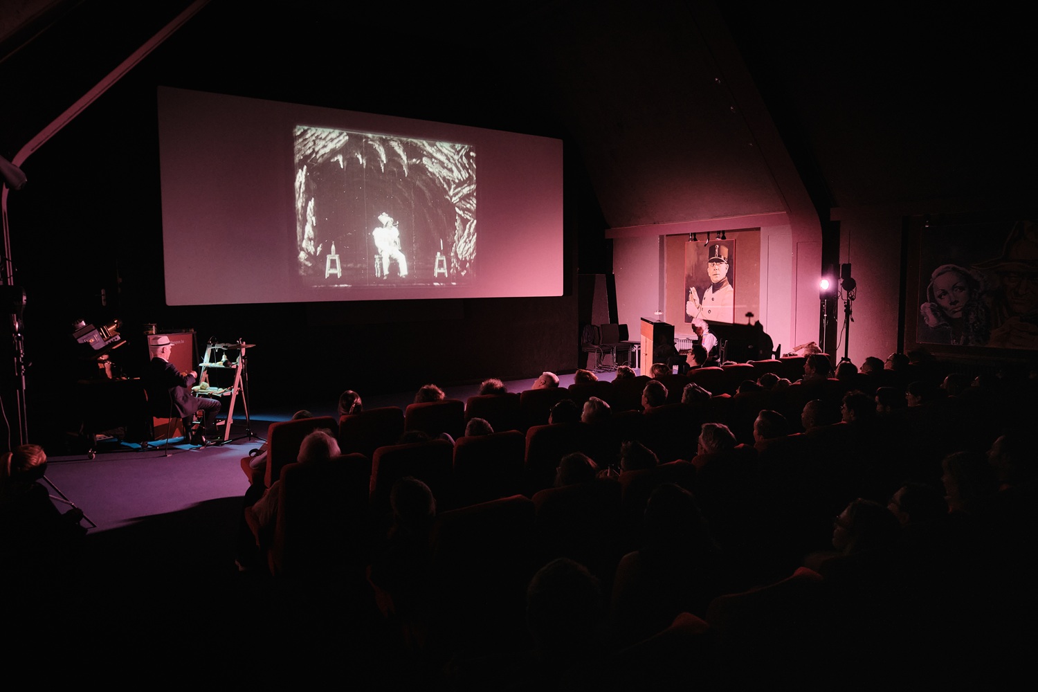 Public à la soirée de clôture