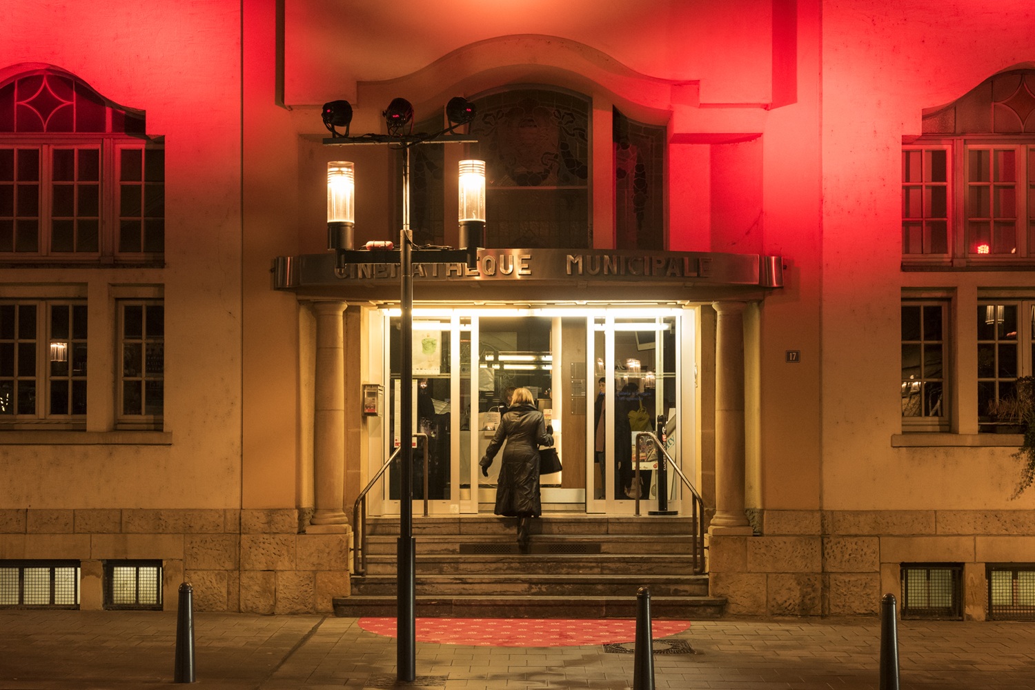 Entrée du bâtiment Vox